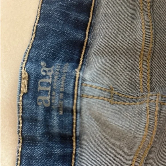 a.n.a Blue Women's Ankle Jeans 🐯 - Picture 2 of 10